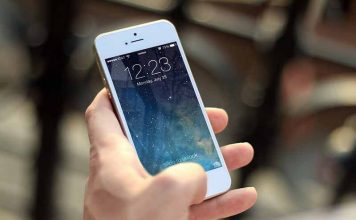 Experiencing the new Oculus Rift VR headset